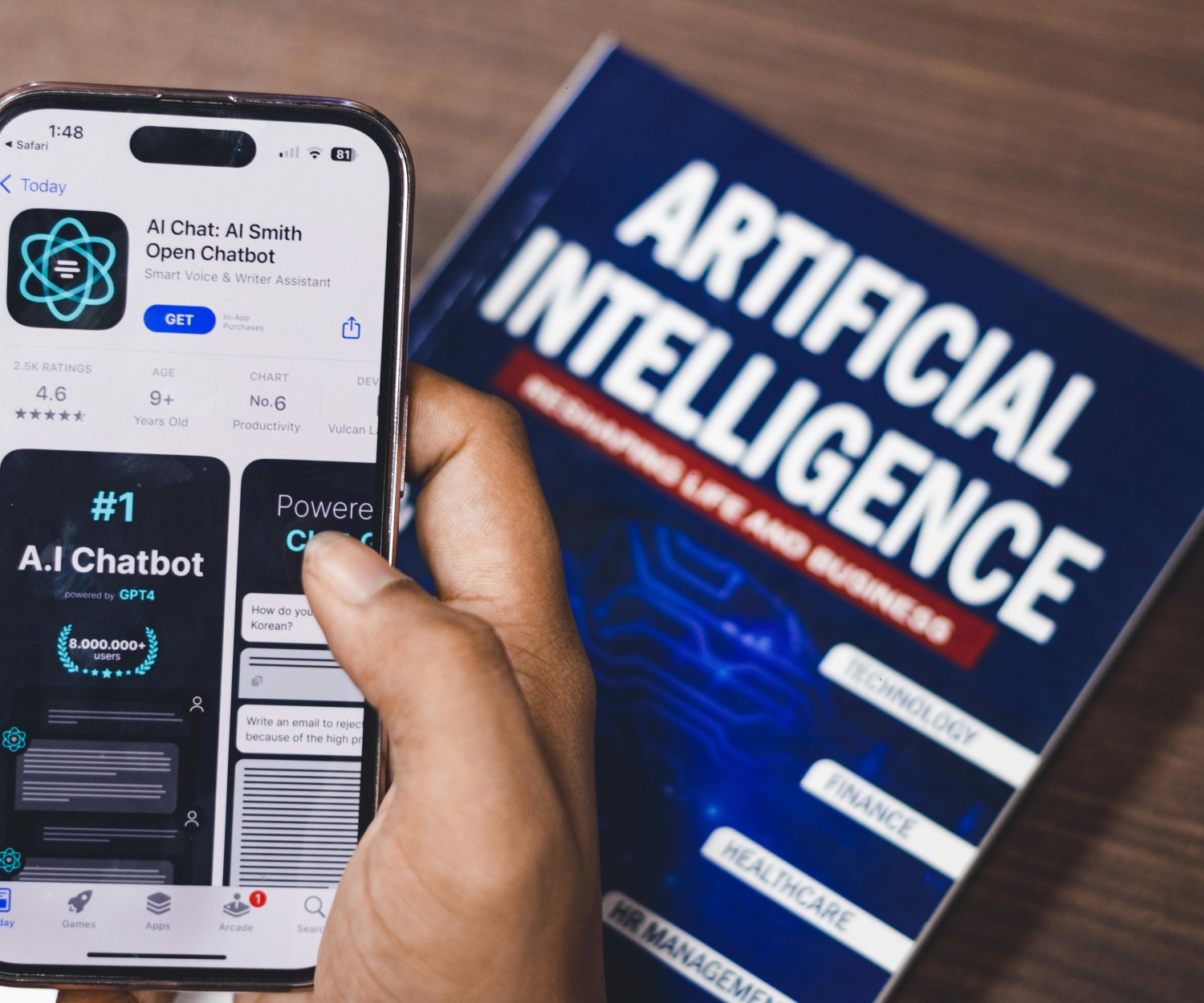 Intelligenza arificiale. I bot sono un esempio di come funzionano i motori interni all'ai che siano essi Dichiarativi o Predittivi
